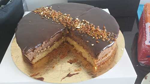 ENTREMET AU CHOCOLAT ET CARAMEL BEURRE SALÉ