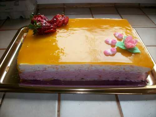 ENTREMET FRAISES ET PECHES