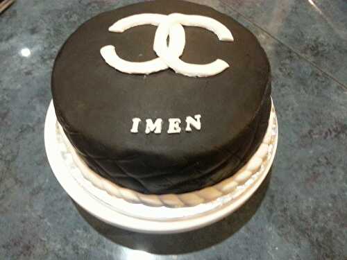 GATEAU CHANEL POUR UN ANNIVERSAIRE SURPRISE