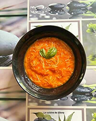 Velouté de tomates aux vermicelles
