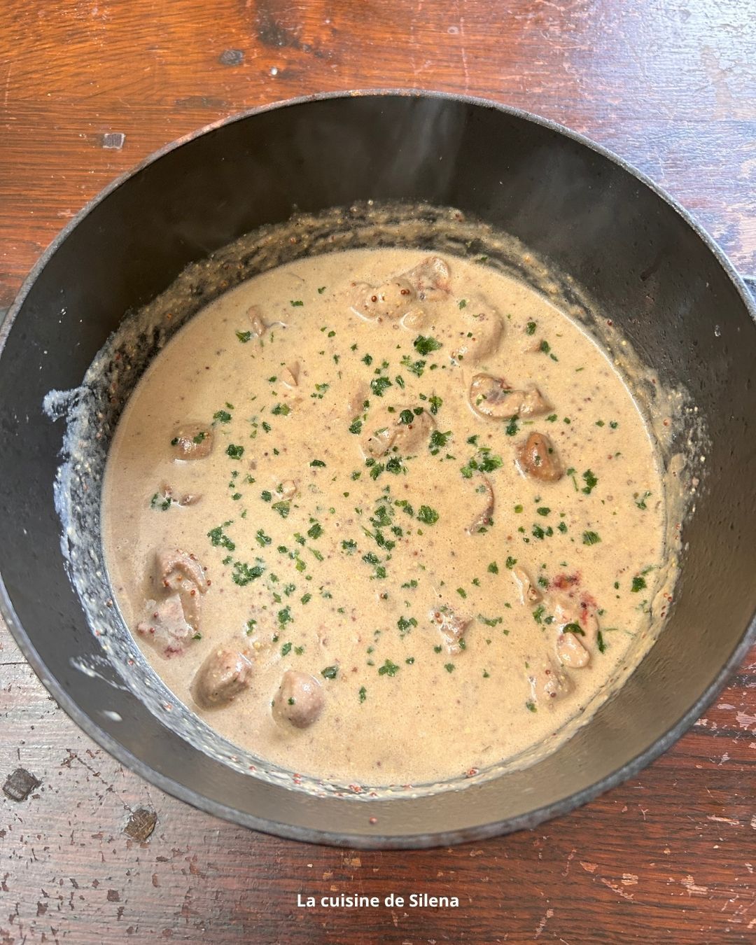 Rognons de veau au vin blanc, crème et moutarde