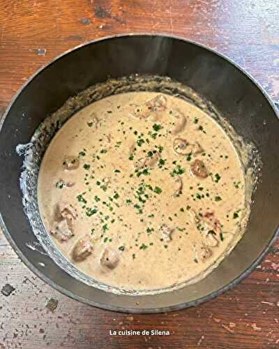 Rognons de veau au vin blanc, crème et moutarde
