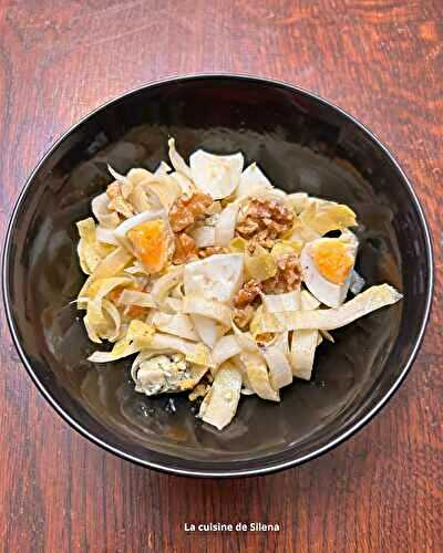 Salade d'endives aux noix et bleu d'Auvergne