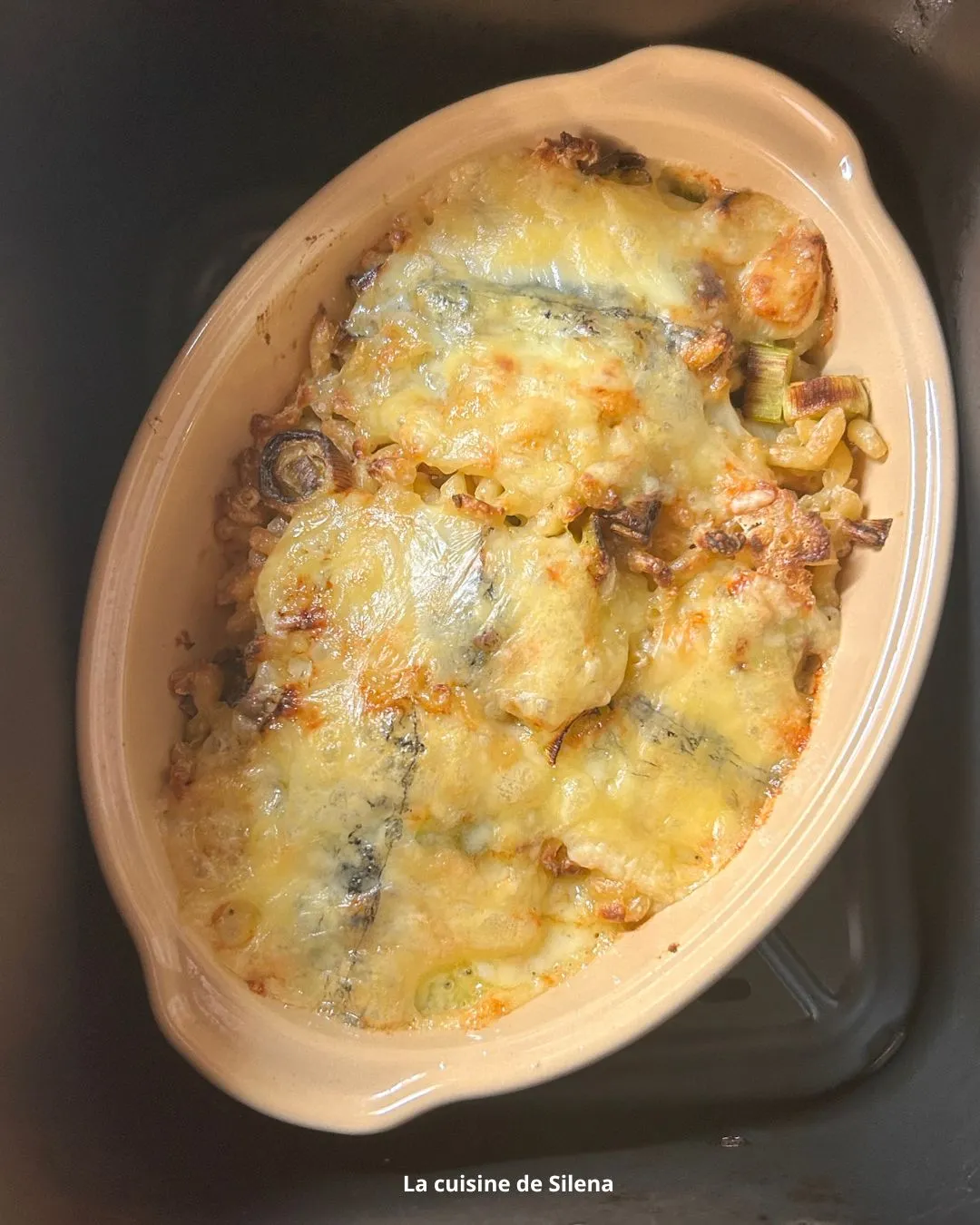Gratin de coquillettes, poireau et Morbier à l'Airfryer