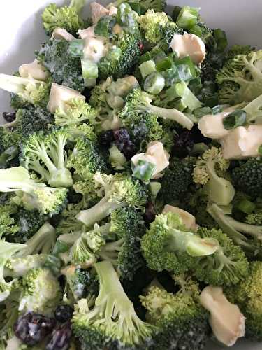 Salade fraîche de brocoli