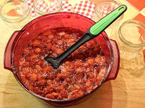 Confiture de Fraises au Four à Micro-Ondes