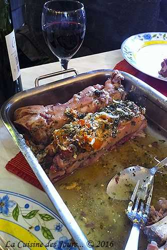Pieds de Cochon au Vin Blanc et Moutarde à l'Ancienne Gratinés au Four