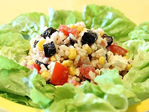 Salade Composée au Riz Tomates Maïs Féta et Olives Noires à la Grecque