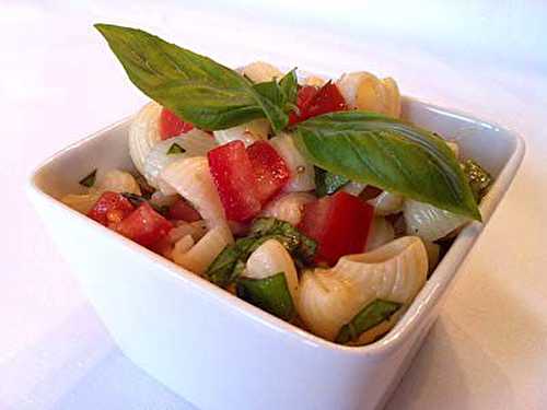 Salade de Pâtes Tomate et Basilic - La Cuisine des  Jours...