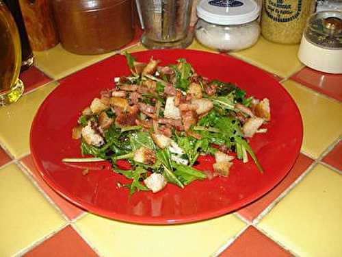 Salade de Pissenlits aux Croutons et Lardons