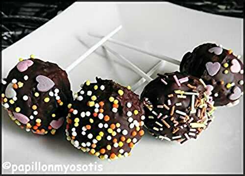 CAKE POPS CHOCOLAT & FRUITS ROUGES [#CHOCOLATE #KERCADELAC #CAKEPOPS] - La Cuisine du P'tit Chef ;-)