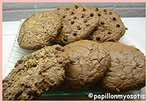 COOKIES CHOCOLAT (CARAMEL, PEPITES DE CHOCOLAT, NOIX DE COCO RAPEE)