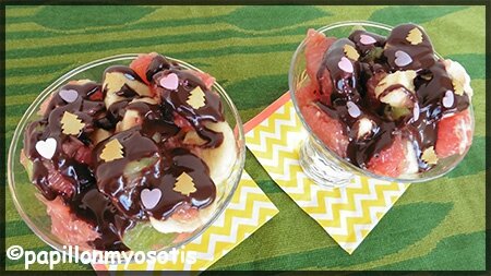 COUPE DE FRUITS AU COULIS DE CHOCOLAT [#FRUITS #DESSERT #CHOCOLAT]