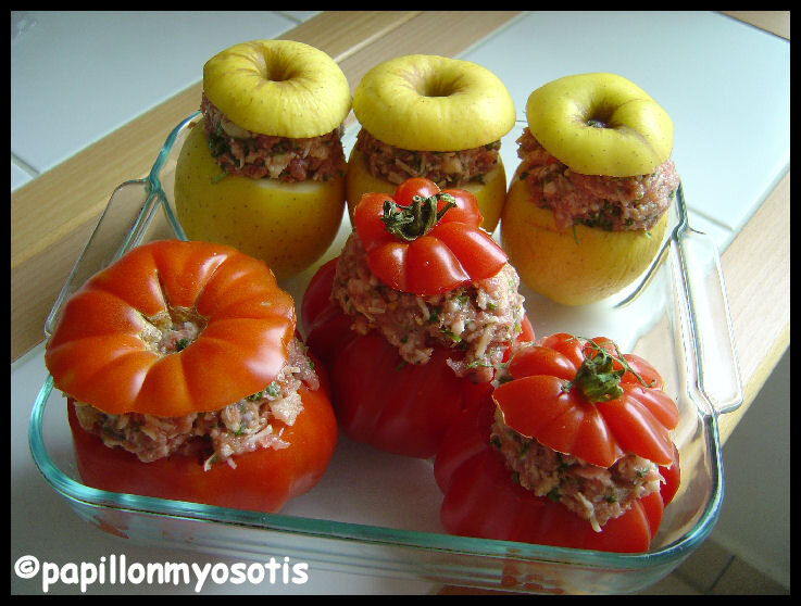 FARCIS DE TOMATES ET POMMES