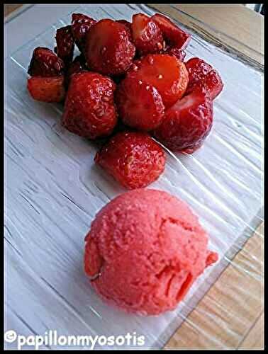 GLACE MAISON A LA FRAISE SANS SORBETIERE [#ICECREAM #GLACE #SUMMER]