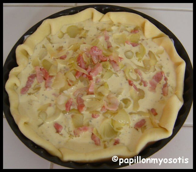 QUICHE AUX OIGNONS ET LARDONS