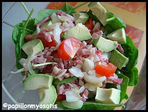 SALADE AVOCAT ÉPINARD LARDONS