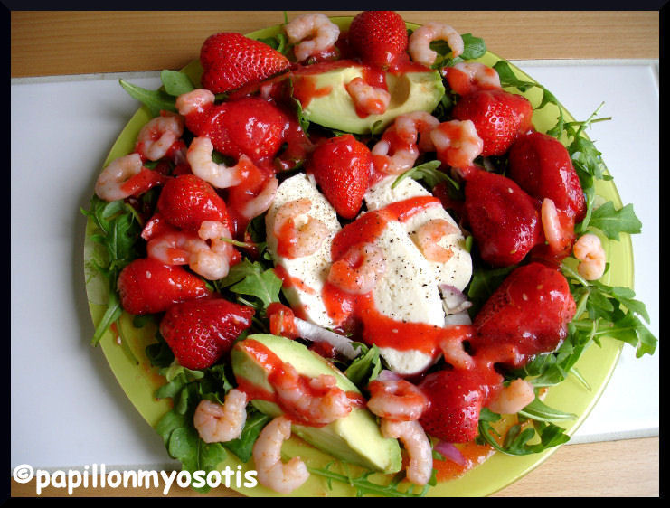 SALADE DE MOZZARELLA AUX FRAISES [#RECETTE #FRAISES #FLEXITARIEN]