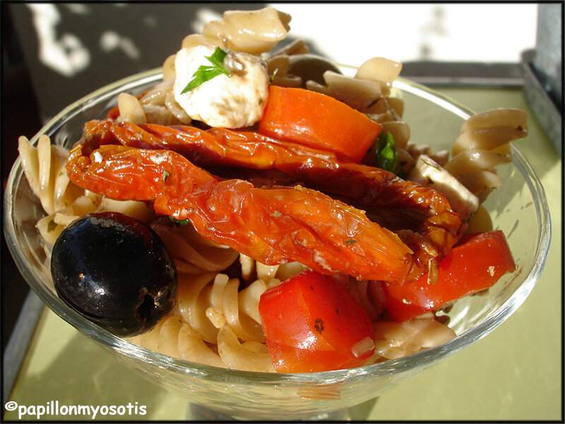 SALADE DE PÂTES A LA GRECQUE [#SALADE #SUMMERTIME #HOMEMADE #GREECE #PASTA]