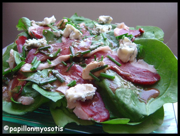 SALADE DE POUSSES D'EPINARDS AU MAGRET DE CANARD