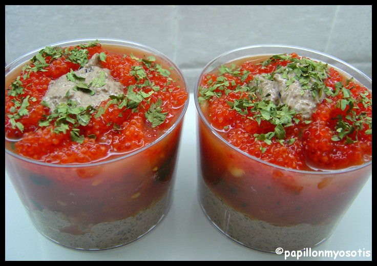 VERRINES TOMATES, OLIVES & OEUFS DE LOMPE