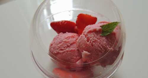 Glace maison à la fraise et mascarpone