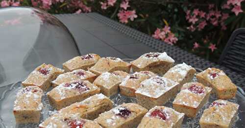 Mini financier aux framboises et pistache