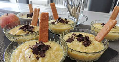 Mousse aux pommes et noix de coco