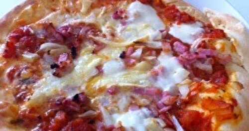 Pizza reblochon, lardon