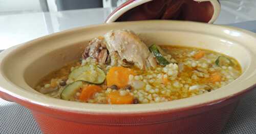 Soupe de poulet à l'orge, lentilles ...