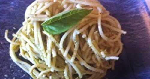 Spaghettis au pesto basilic