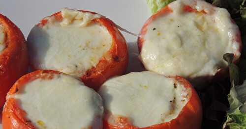 Tomates farcies aux fromages