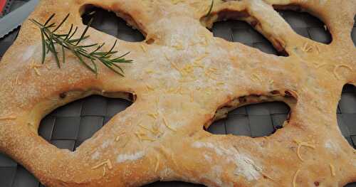 Un petit j'aime sur la fougasse lardons 