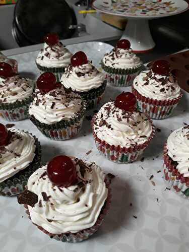 Cupcake façon forêt noire