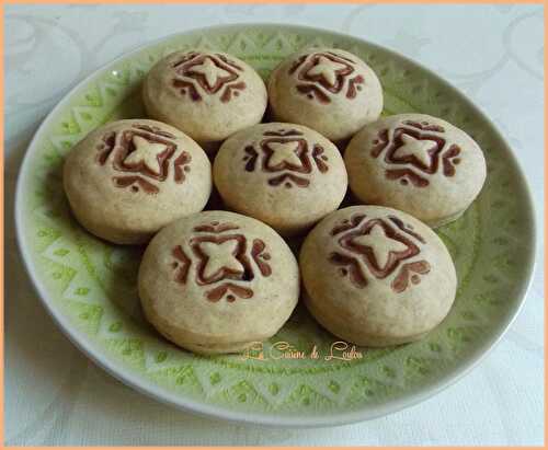 Biscuits fourrés aux palets de caroube