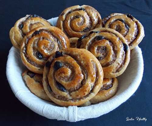 Brioches escargot crème à la chataigne & pépites de caroube {Vegan}