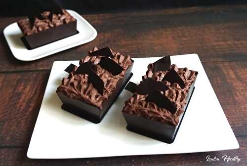 Briques chocolat garnies de quinoa au lait, crème caramel & crème au chocolat {Vegan – Sans gluten – IG bas}
