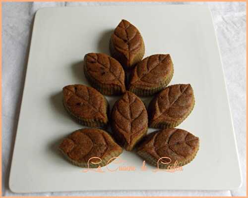 Feuilles au thé matcha fourrées aux dattes