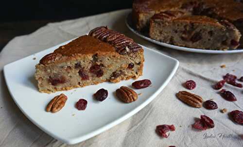 Gâteau aux noix de pécan, cranberries & d’érable {Vegan – Sans sucre ajouté}