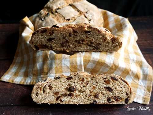 Pains à l’épeautre, raisins & abricots secs {Vegan}