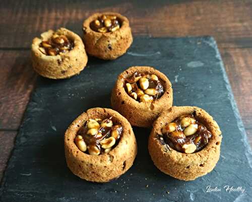 Petits cakes au chocolat, cacahuète & caramel {Sans lactose}