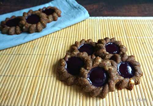 Tartelettes aux noix & à la purée de cassis {Sans gluten – Vegan}