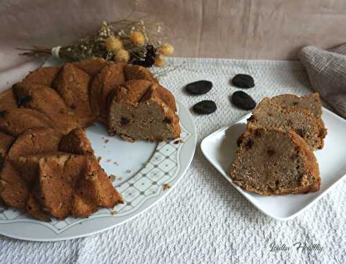 Gâteau à la semoule complète, noisette et abricots secs {Vegan}