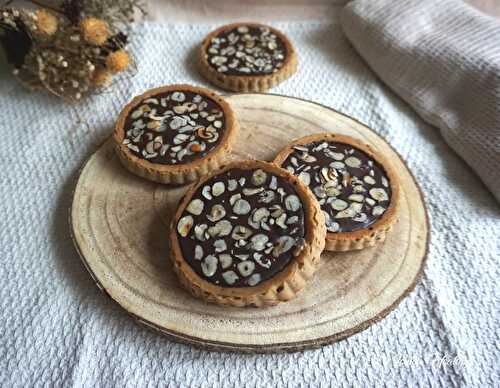 Tartelettes noisette, fraise & chocolat {Sans lactose}