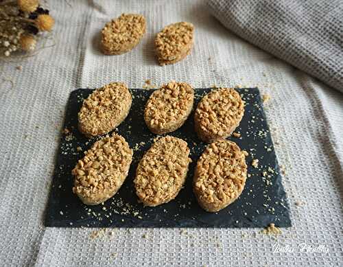 Biscuits aux cacahuètes, céréales & purée de fruits