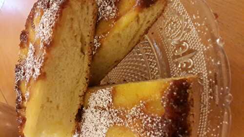 GÂTEAU RENVERSÉ AUX POMMES CARAMÉLISÉES