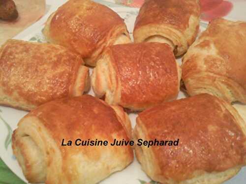 LES PAINS AU CHOCOLAT