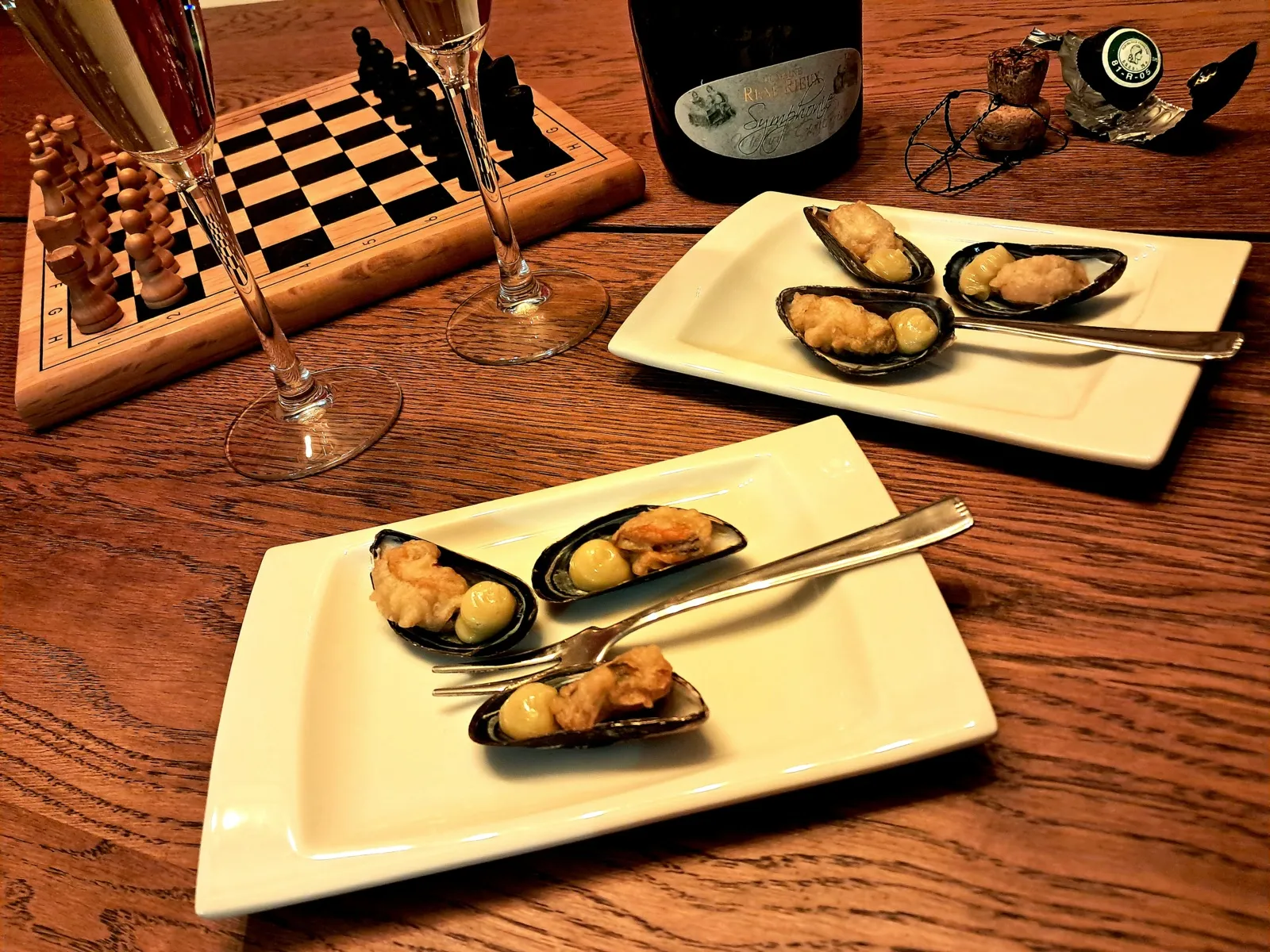 Tempura de moule et mayonnaise au wasabi