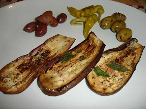 Aubergines fraîches (végétalien)