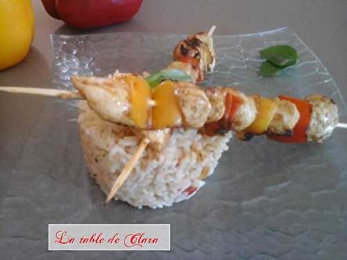 Brochettes de poulet au curry 